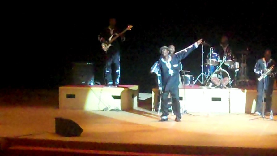 Hama qui sort son premier album 