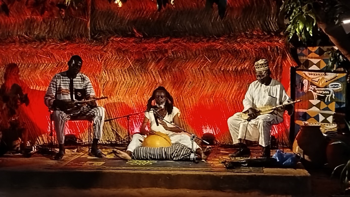 De gauche à droite : Seyni Alidou, Dias et Touné (c) A.Aziz 07/02/26